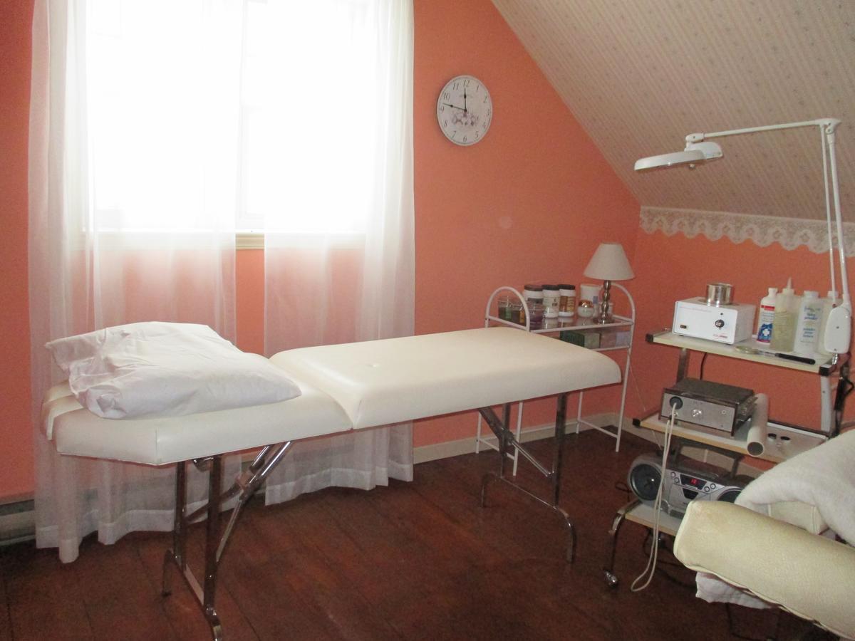 Gite Agricole Les Lilas B&B - Chambre d'hôtes Saint Wenceslas Exterior foto