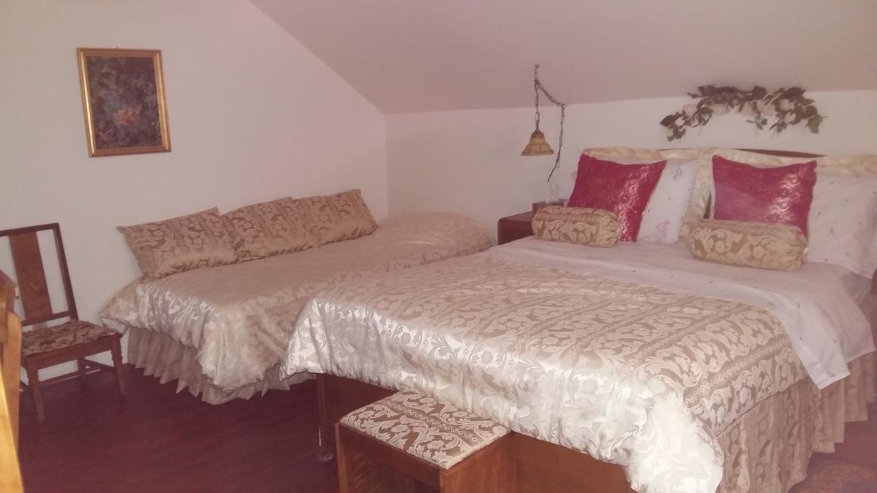 Gite Agricole Les Lilas B&B - Chambre d'hôtes Saint Wenceslas Exterior foto