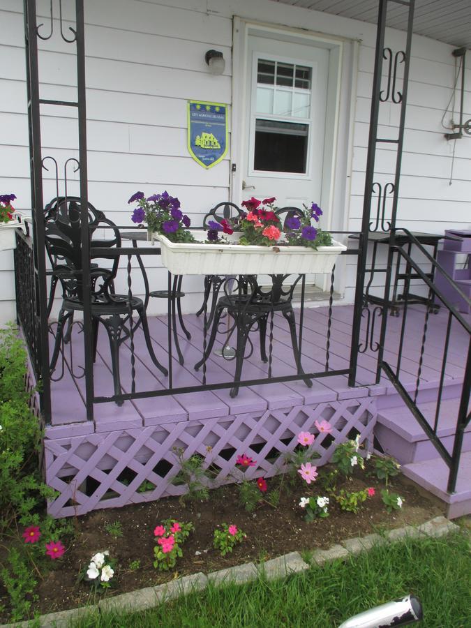 Gite Agricole Les Lilas B&B - Chambre d'hôtes Saint Wenceslas Exterior foto
